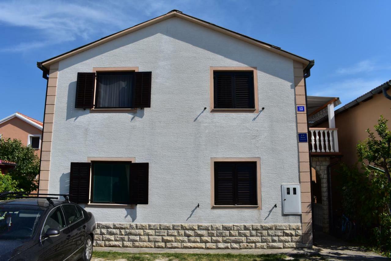Apartman Nin-Dodo Екстер'єр фото